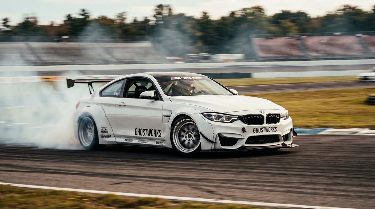 17c一起草-宝马M4漂移视频